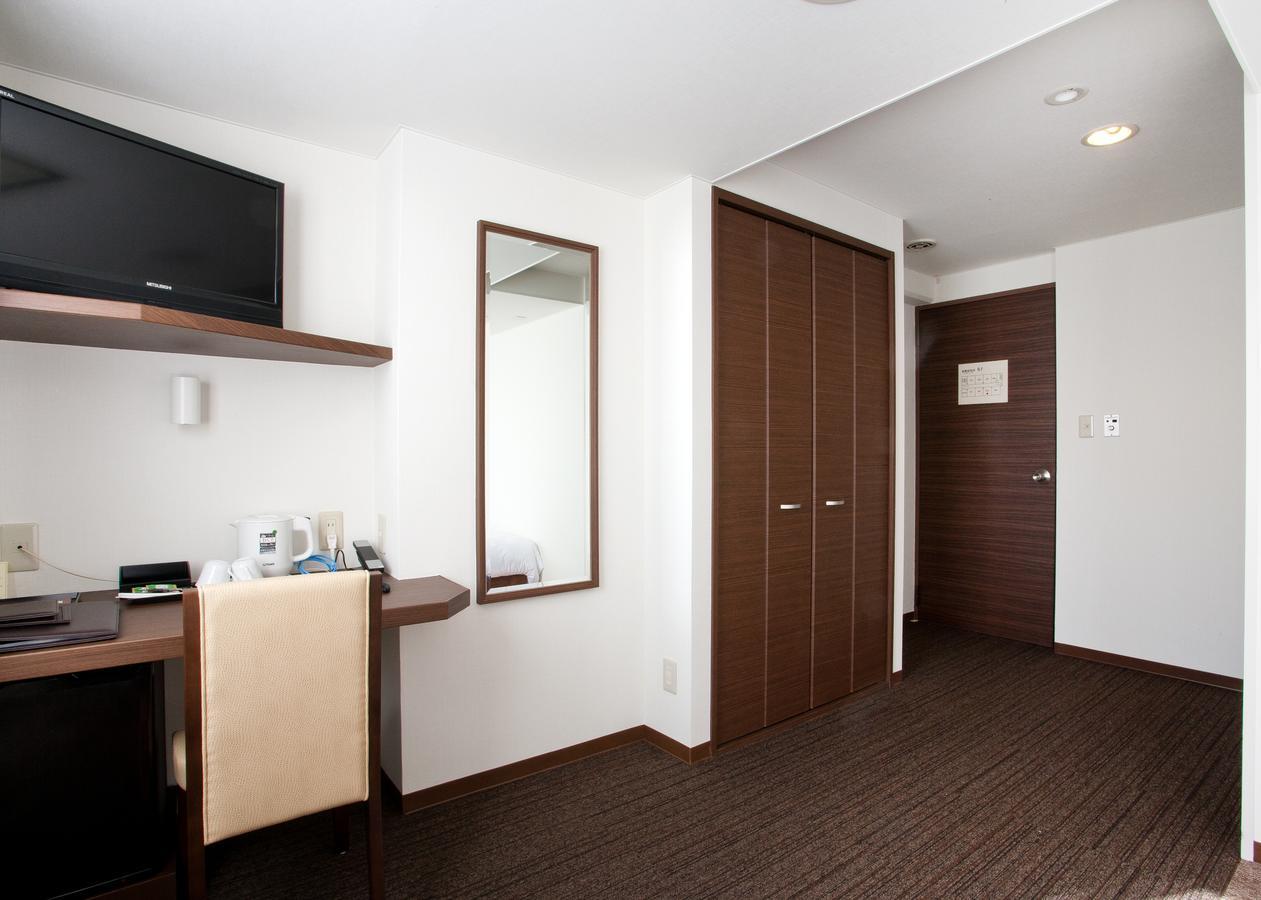 Hotel Prive Shizuoka Station Екстер'єр фото
