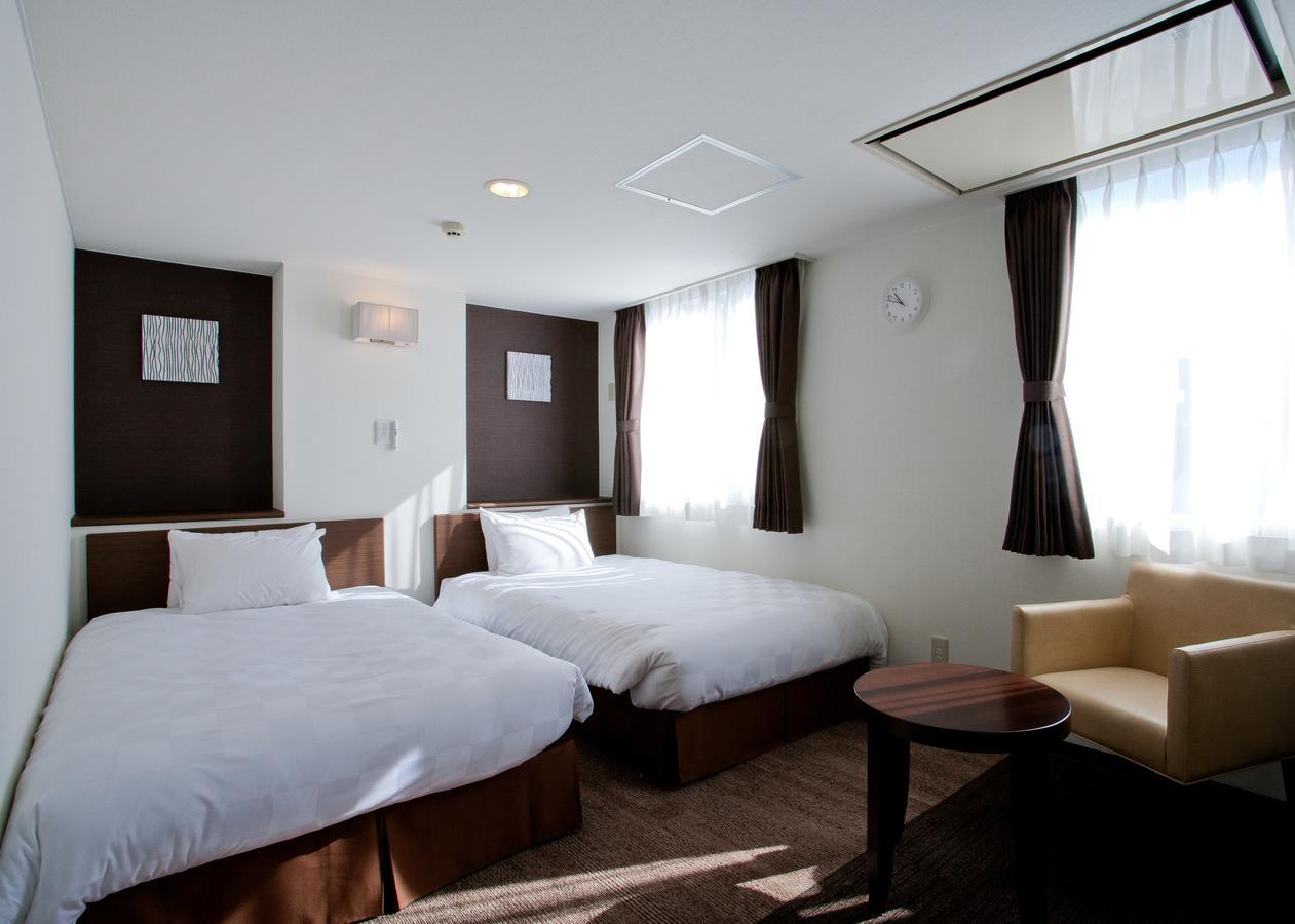Hotel Prive Shizuoka Station Екстер'єр фото